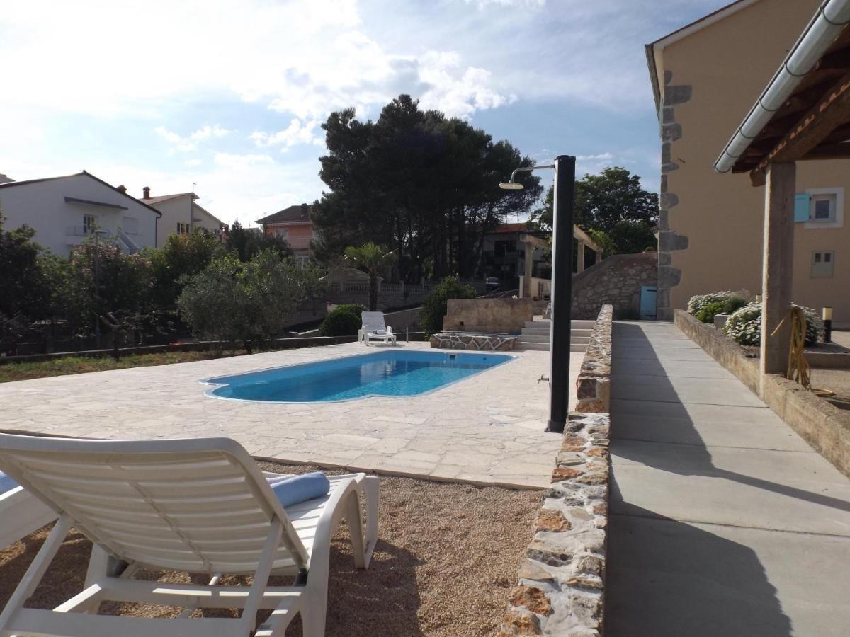 Apartment Marina Kornić Bagian luar foto